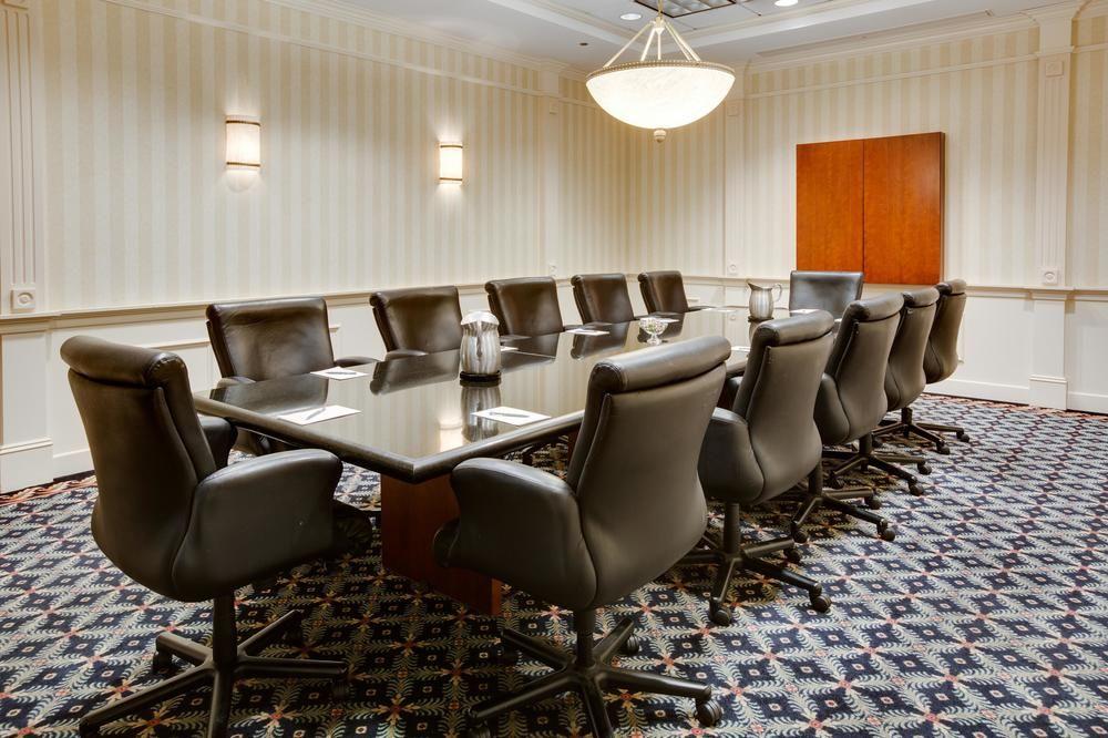 Embassy Suites By Hilton Cleveland Rockside Independence Extérieur photo