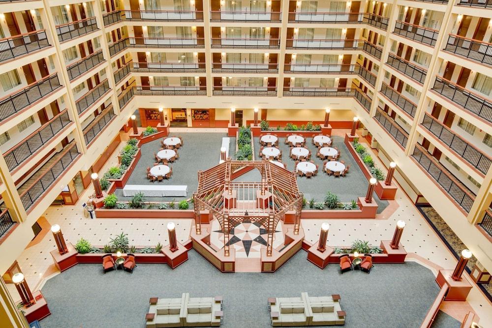Embassy Suites By Hilton Cleveland Rockside Independence Extérieur photo