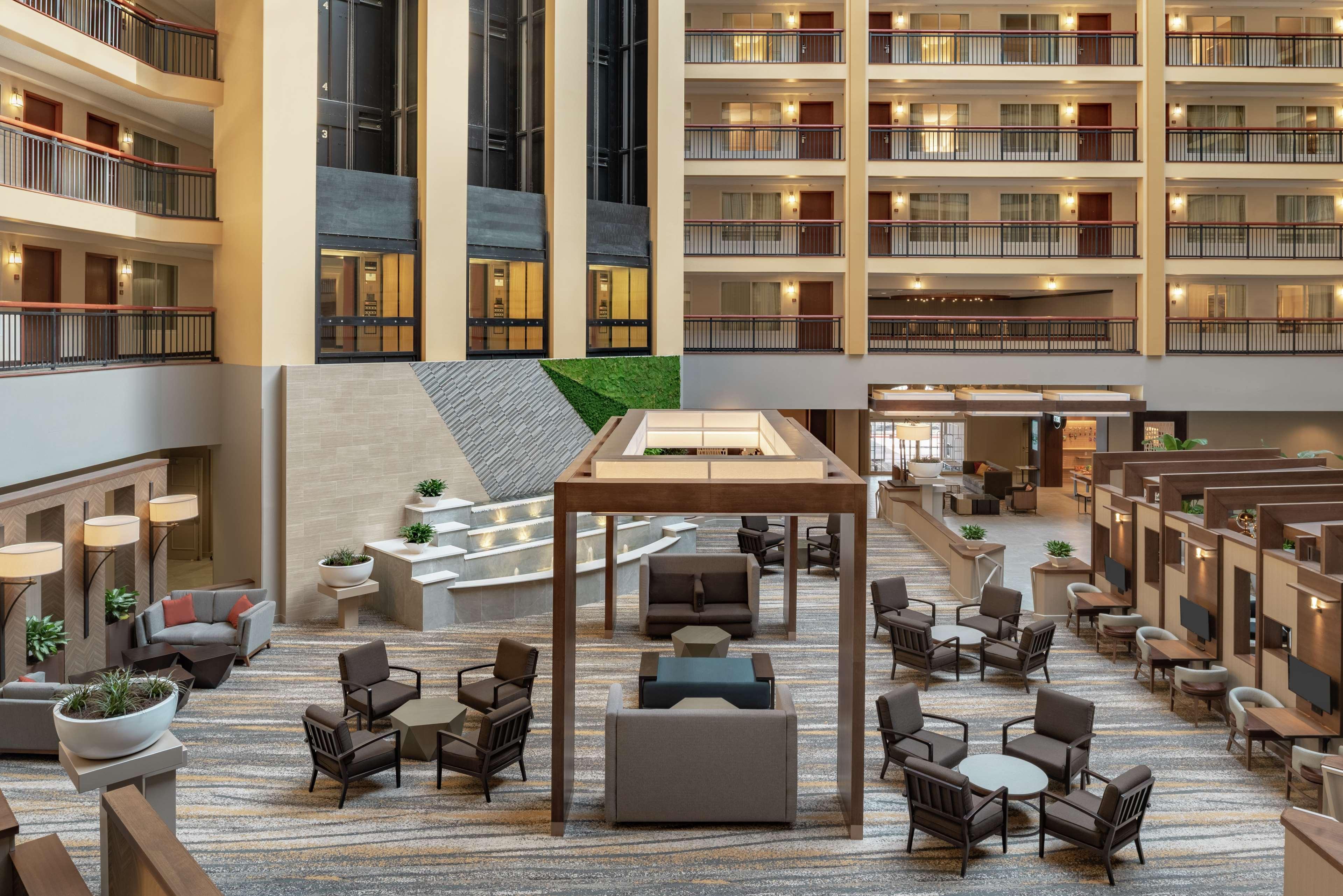 Embassy Suites By Hilton Cleveland Rockside Independence Extérieur photo