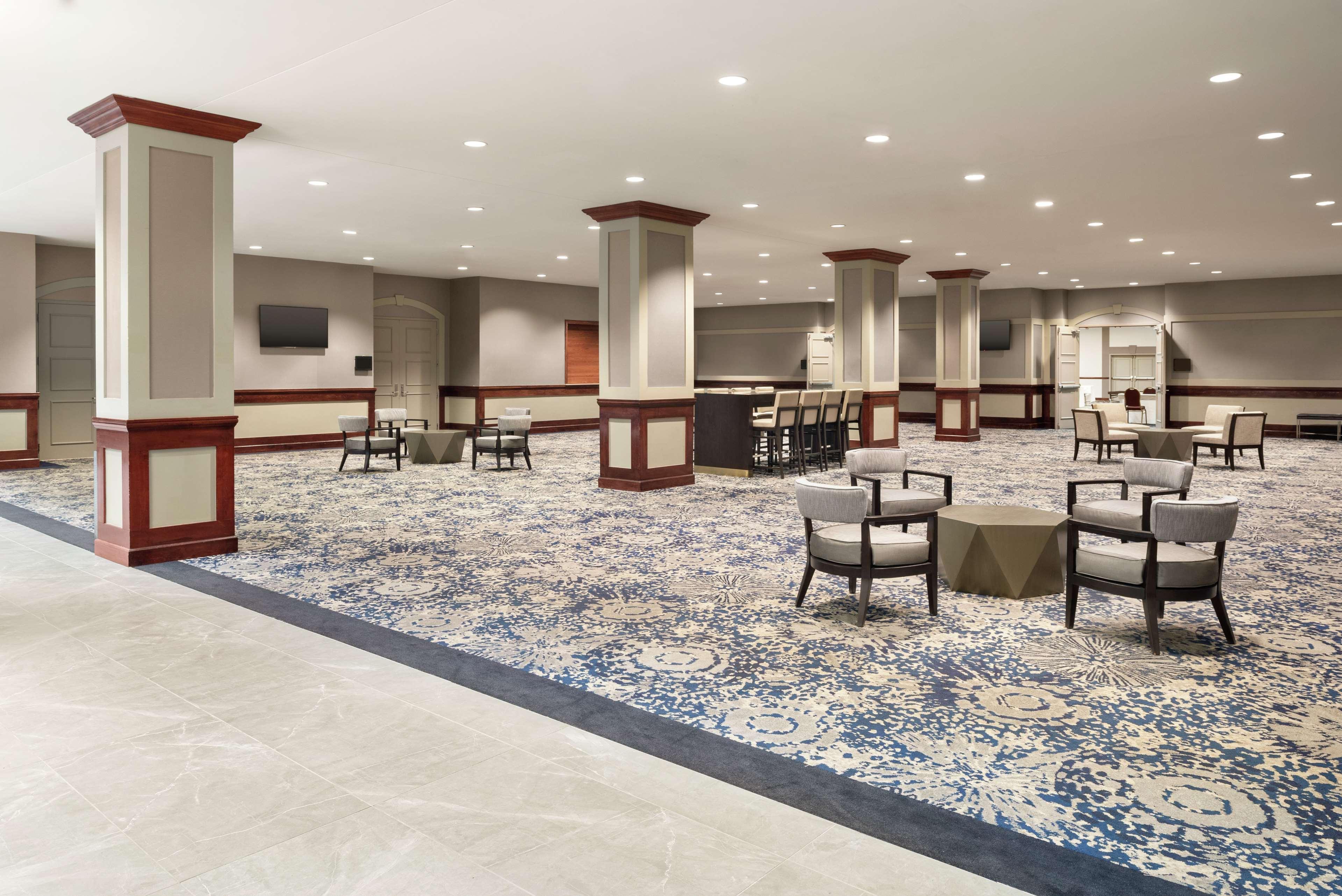 Embassy Suites By Hilton Cleveland Rockside Independence Extérieur photo